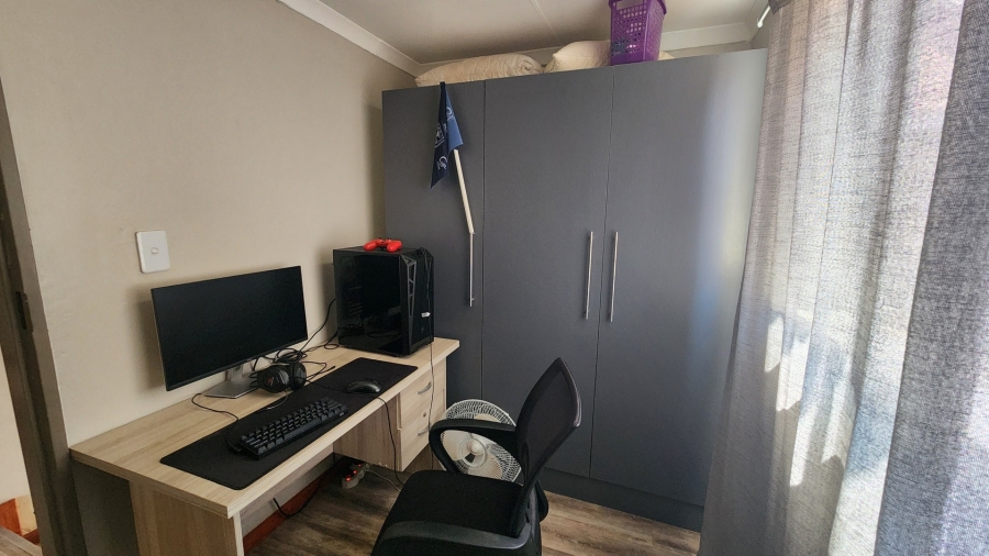 To Let 3 Bedroom Property for Rent in Baillie Park North West